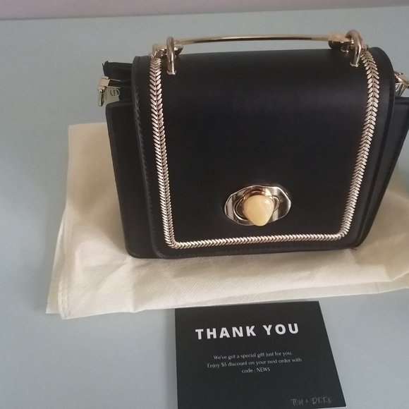 Cute Black Cross Body - Picture 2 of 9